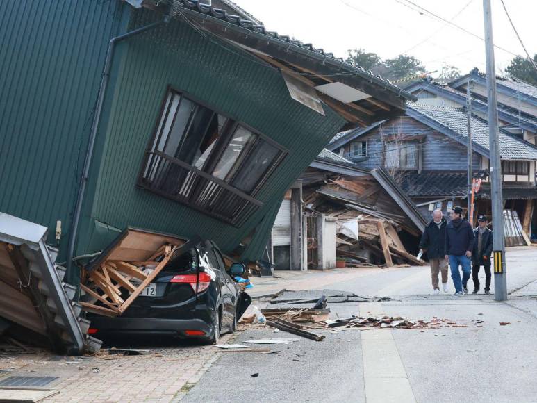 Imágenes del terremoto en Japón, que cobró la vida de al menos 55 personas