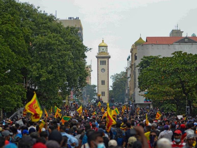 Así fue la irrupción de manifestantes en casa del presidente de Sri Lanka (Fotos)