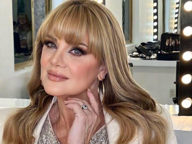 Así lucía Erika Buenfil en las telenovelas antes de convertirse en la ‘reina de TikTok’