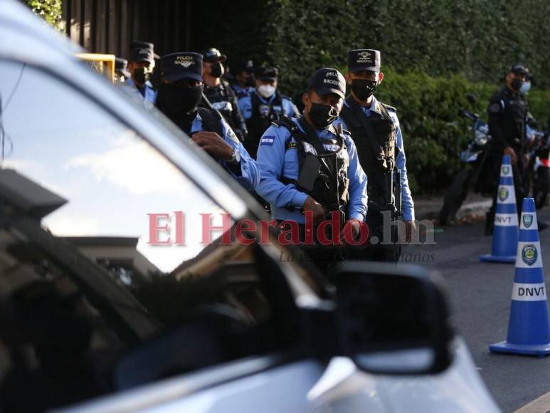 Helicóptero, carros blindados y 600 policías resguardan la vivienda de JOH (FOTOS)