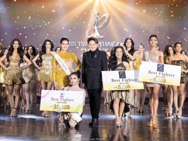Concursante sin piernas ni mano gana Miss Trans Tailandia 2023