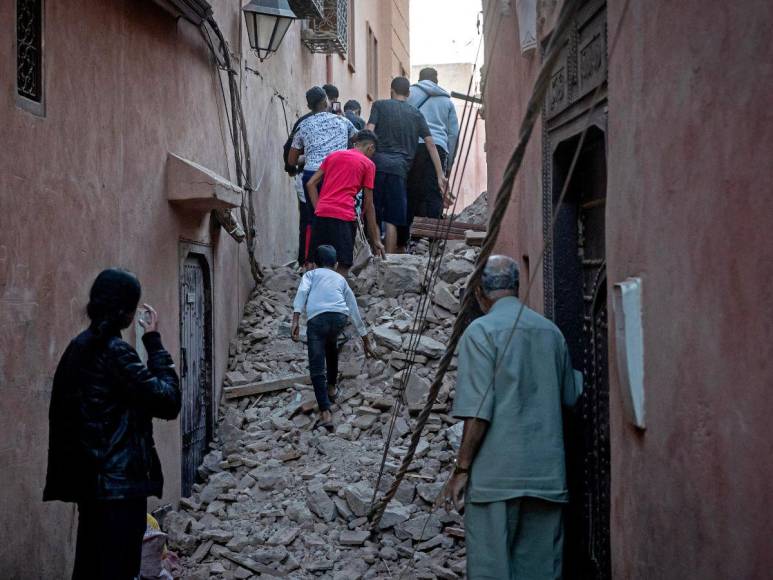 Cientos de muertos, escombros y angustia: el saldo tras el potente sismo en Marruecos