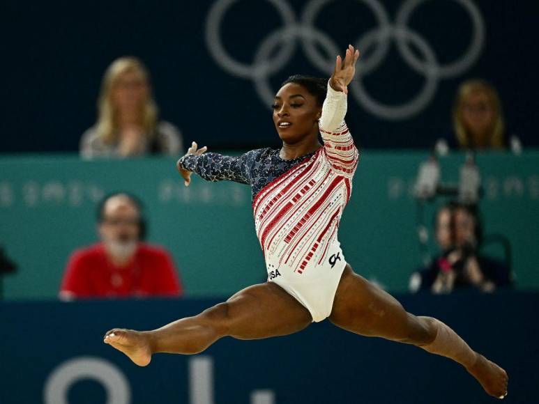 Así ganó Simone Biles su primera medalla de oro en París 2024