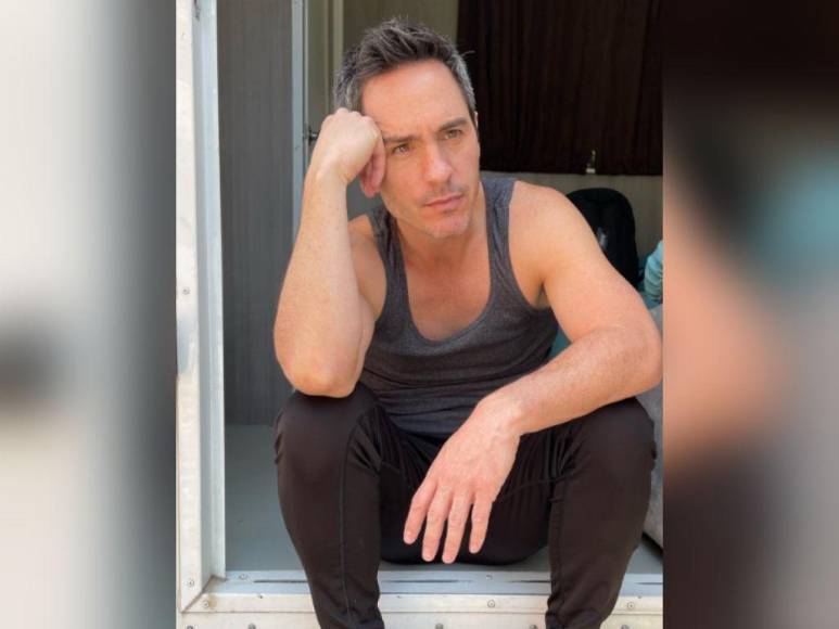 Mauricio Ochmann y su duro pasado: adoptado siendo un bebé y luego separado de su padre