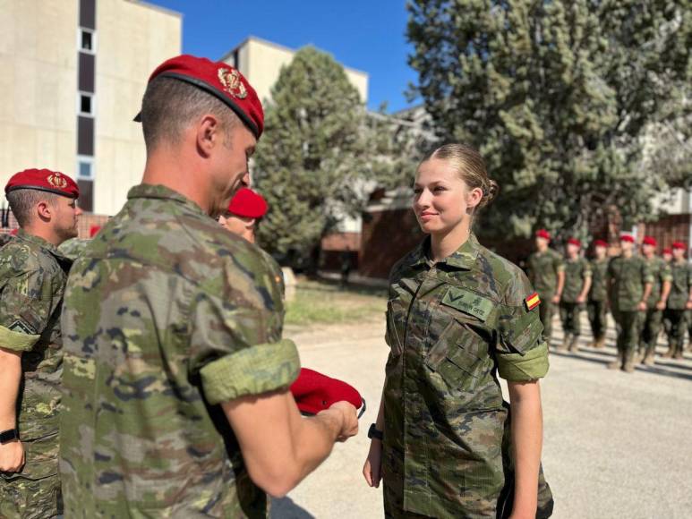 La Princesa Leonor en acción: Primeras fotografías de su instrucción militar