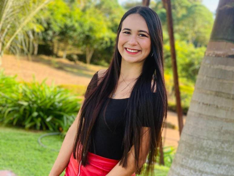 Lisbeth García, estudiante de Medicina que aspira a ser Miss Honduras 2024