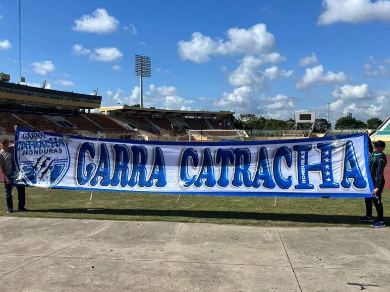 ¡Garra catracha! Aficionados hondureños presentes en Dominicana para el duelo de la H frente a Cuba