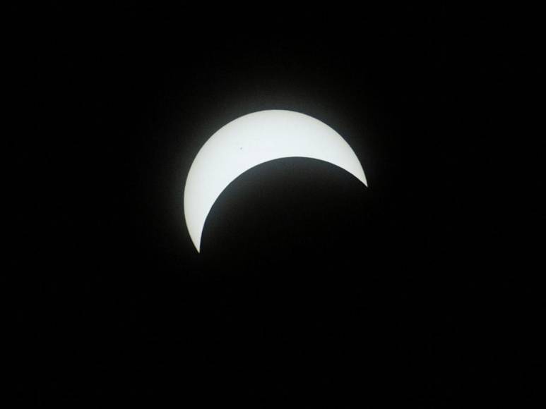 Así se vio el eclipse solar total en distintas partes del mundo