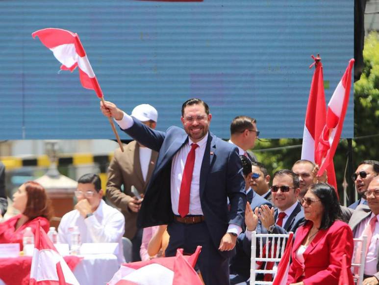 Los mejores momentos de la juramentación de Jorge Cálix y diputados en el Partido Liberal