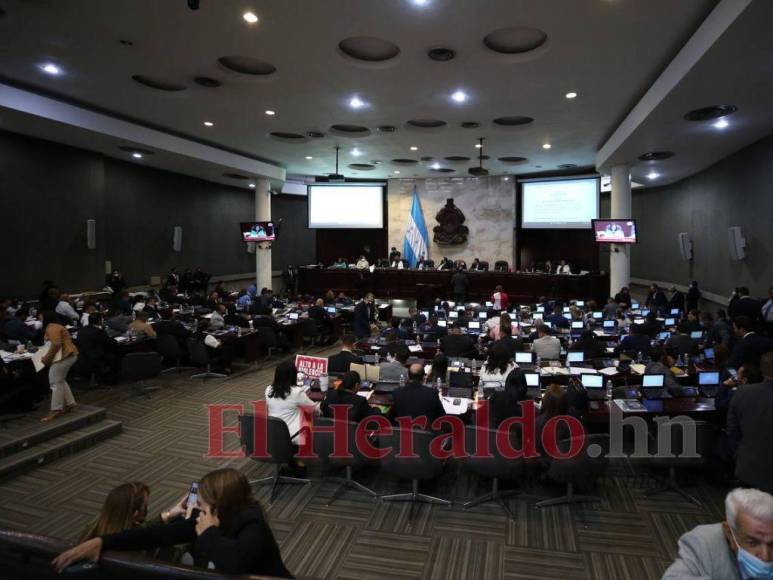 ¿Por qué Xiomara Castro está obligada a conformar el CNDS con ley vigente?