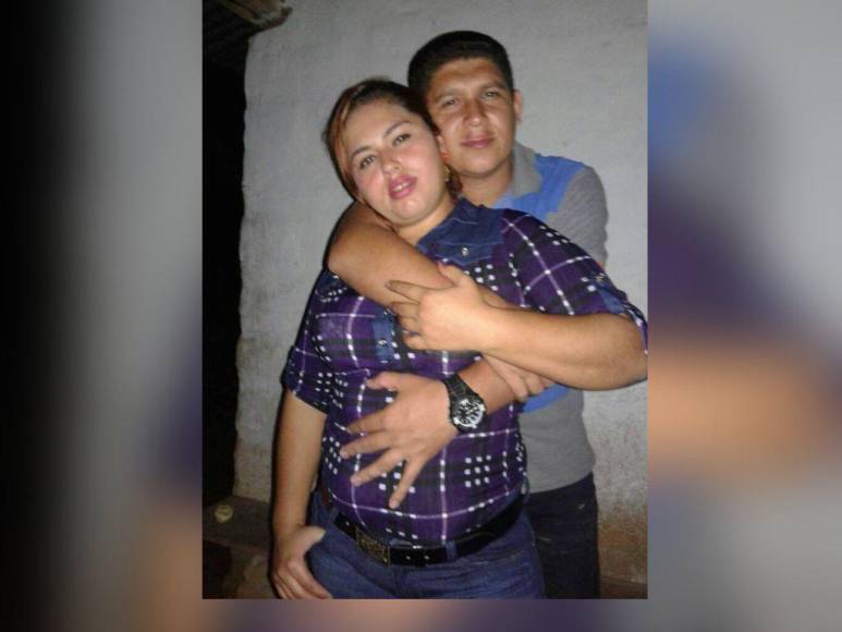 Choluteca: Policía penitenciario asesinó a su pareja frente a sus hijos y huyó tras el crimen