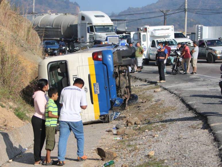 “Pensé en mis hijos”: Drama de pasajeros heridos tras accidente de rapiditos en la CA-5