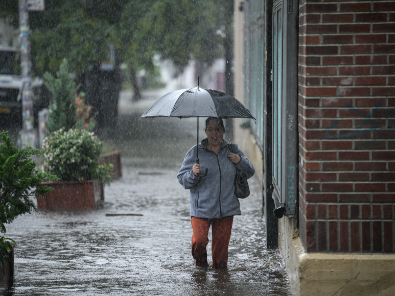 Tráfico paralizado y calles cerradas: Nueva York tras inundaciones por lluvias torrenciales