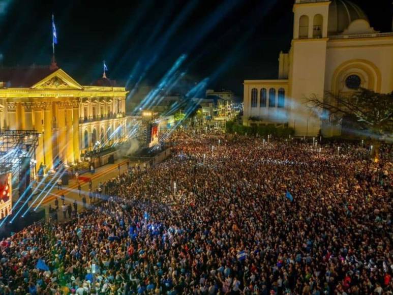 Población celebró masivamente el triunfo de Nayib Bukele en El Salvador