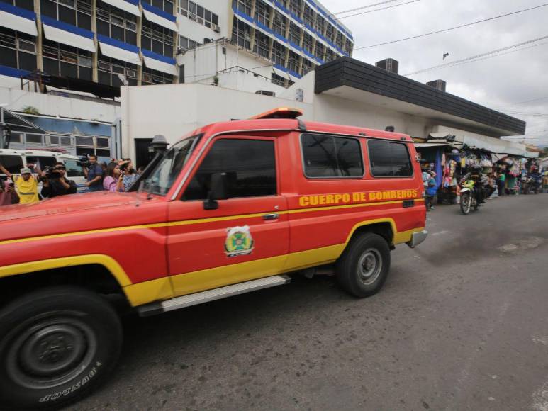 Heridos de accidente en carretera a Olancho llegan en ambulancia al HE