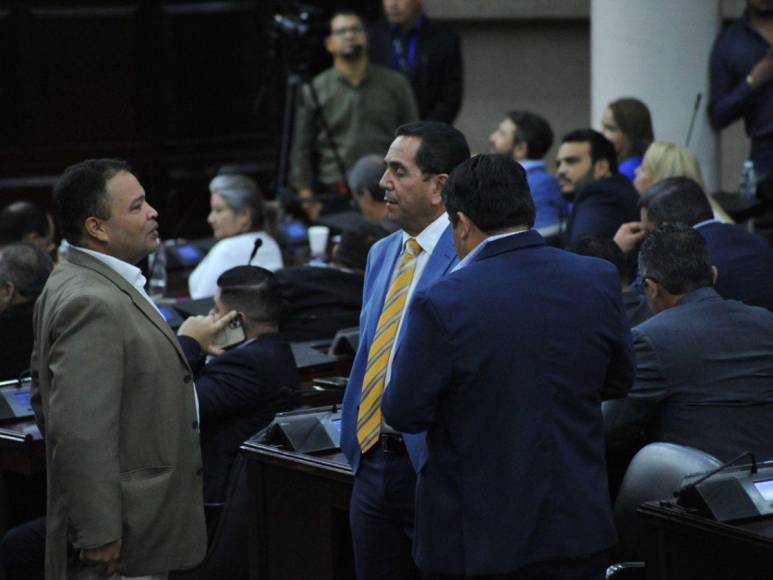 Sin éxito resulta sesión extraordinaria en retorno de diputados al Congreso Nacional