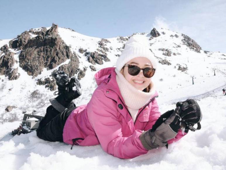 Viviendo el frío: Jennifer Aplicano disfruta de su estancia en Argentina