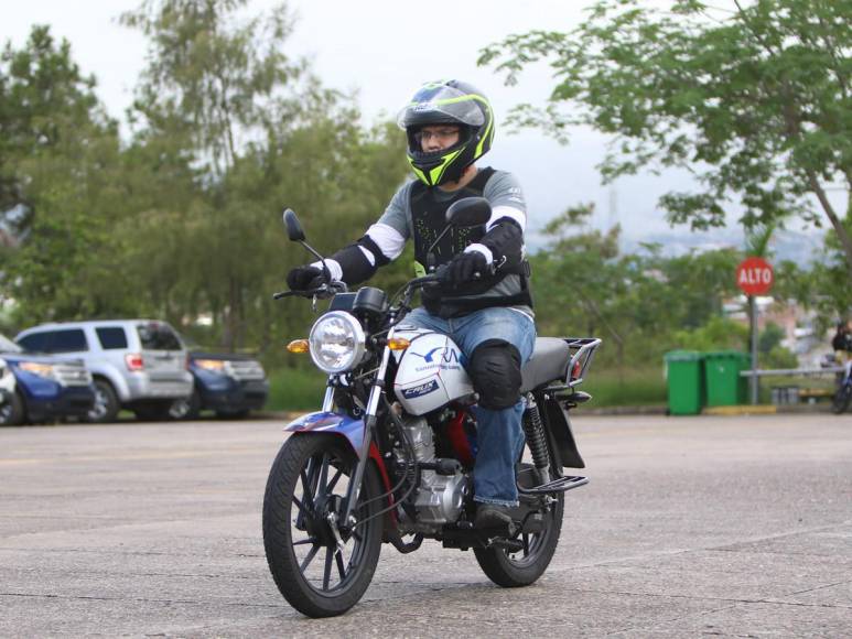 ¿Qué medidas están implementando las autoridades para la prevención de accidentes en moto?