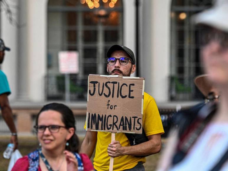 Viaje en tráiler: ataúdes rodantes que vuelven en mortal pesadilla los sueños de los migrantes (Fotos)