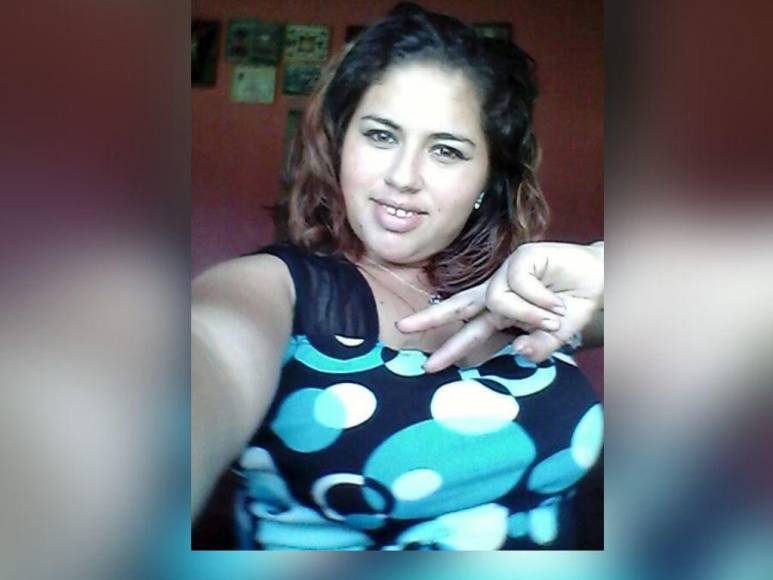 Choluteca: Policía penitenciario asesinó a su pareja frente a sus hijos y huyó tras el crimen