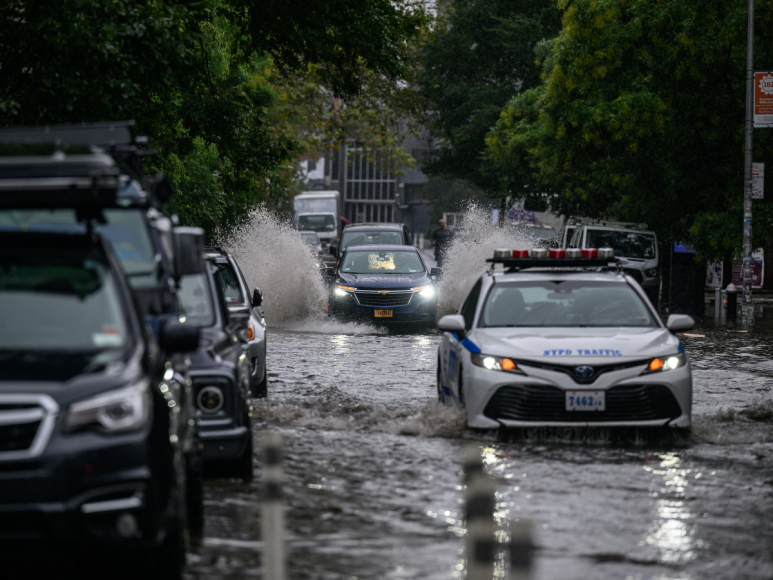 Tráfico paralizado y calles cerradas: Nueva York tras inundaciones por lluvias torrenciales