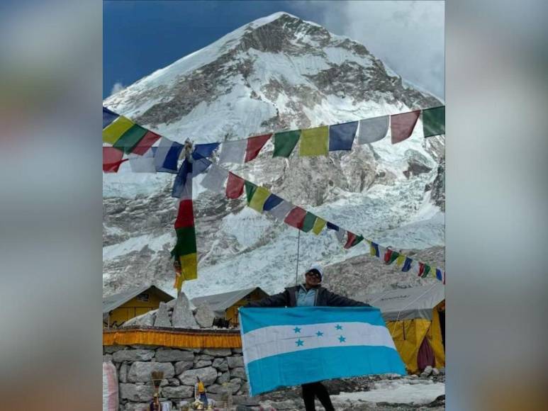 Así es Dora Raudales, la primera mujer hondureña en escalar el Monte Everest