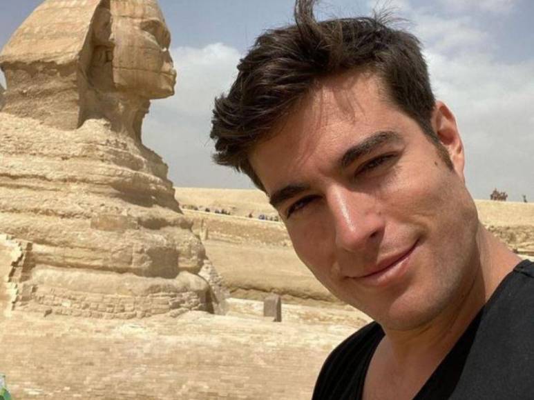 Así es Danilo Carrera, el actor expulsado de Egipto por coquetear con la hija de un jeque