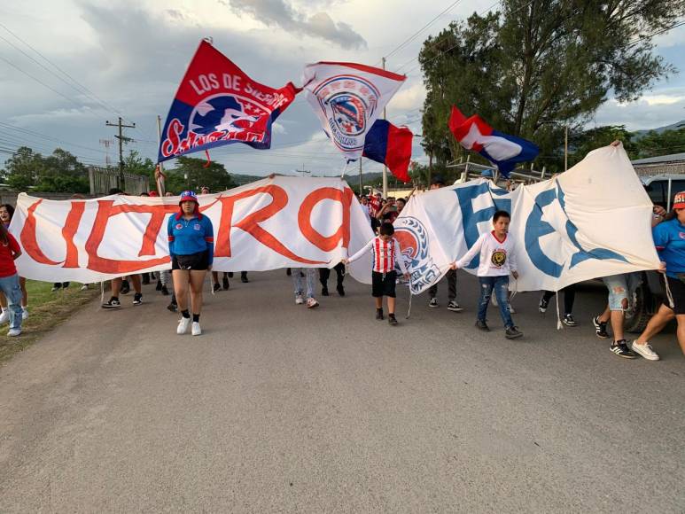 Olimpia genera ambientazo en Comayagua previo a partido contra Génesis