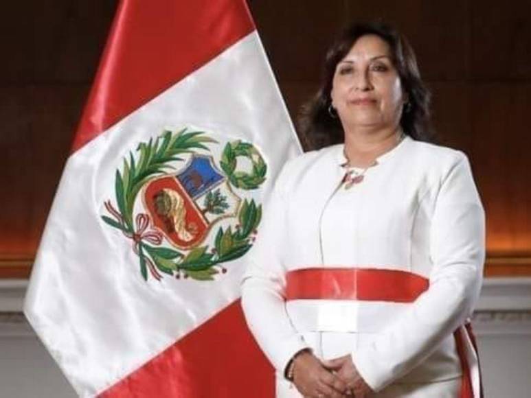 ¿Quién es Dina Boluarte, la nueva presidenta de Perú tras destitución de Pedro Castillo?