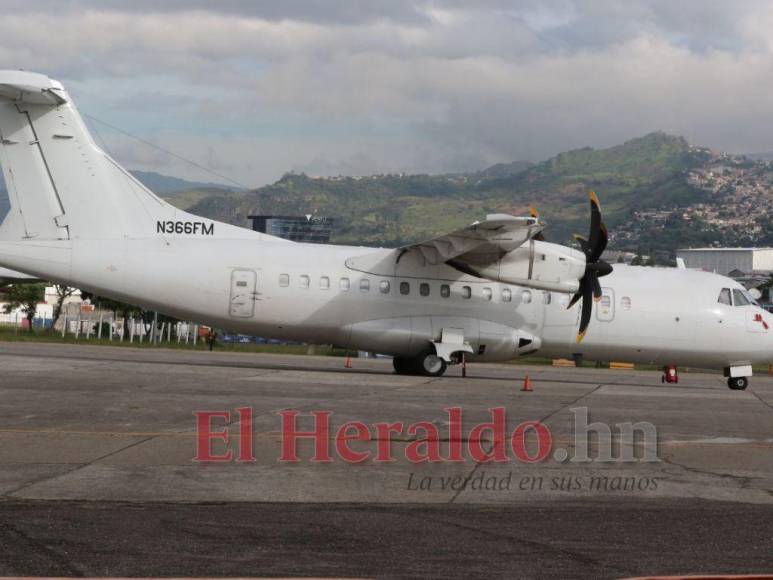 Rápido operativo y fuerte resguardo policial, así fue la extradición de Herlinda Bobadilla a EEUU (FOTOS)