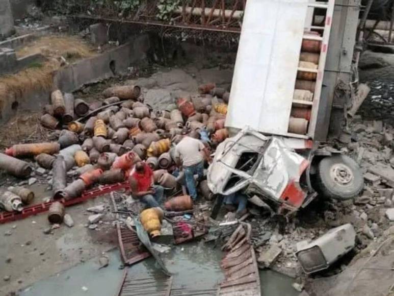 “¡Ay, mi brazo!”: Desgarradoras imágenes del accidente que dejó una mujer muerta y tres heridos en Copán