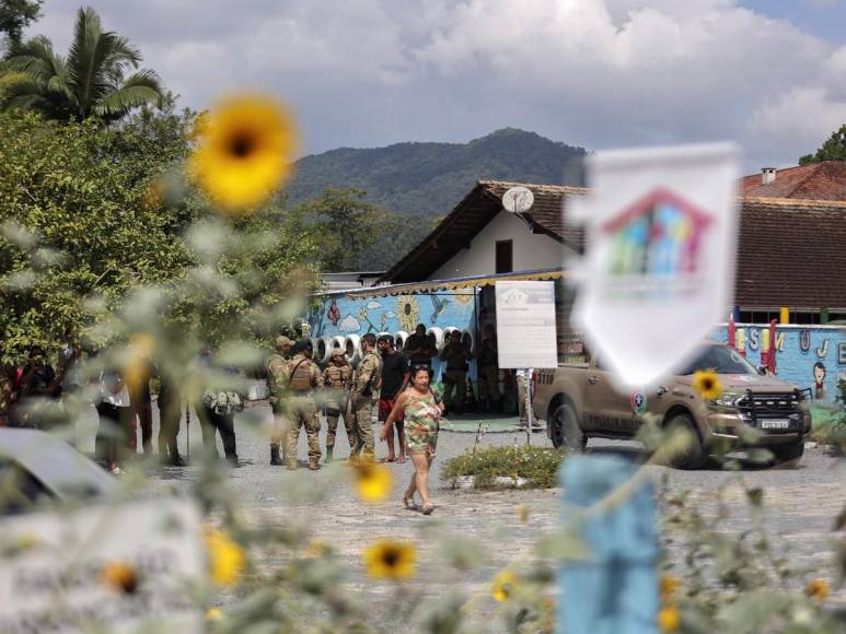 Saltó un muro para golpear y matar a cuatro niños con un hacha: horror en guardería de Brasil