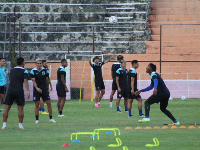 ¡Visita sorpresa! Así fue el entrenamiento de Honduras previo a México