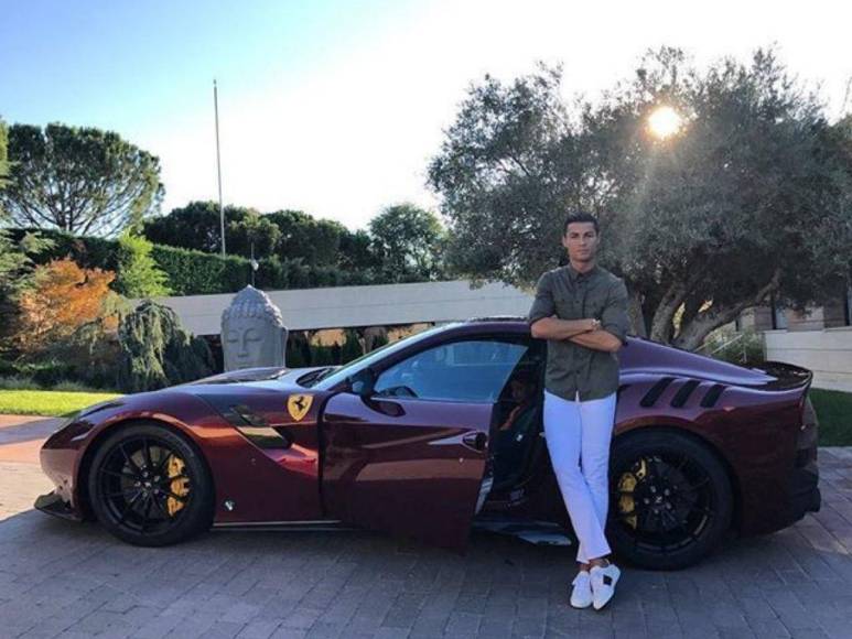 Así es la impresionante y lujosa colección de autos de Cristiano Ronaldo