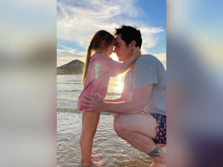 Mauricio Ochmann y su duro pasado: adoptado siendo un bebé y luego separado de su padre