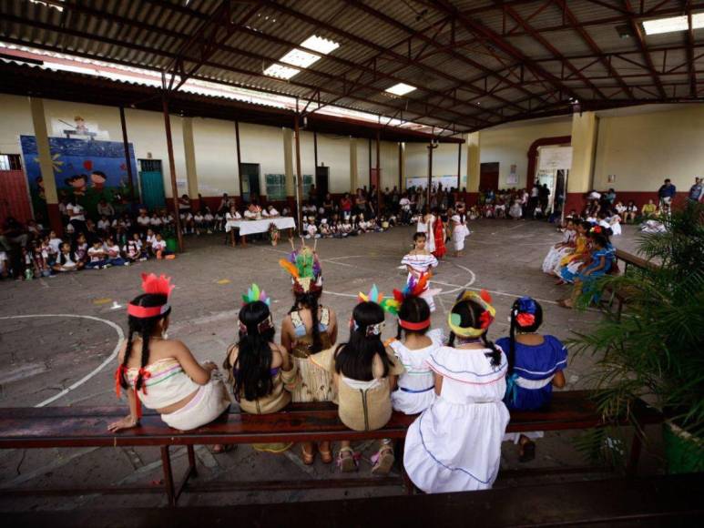 Día del cacique Lempira: elección de la india bonita y bailes folclóricos en escuelas de la capital