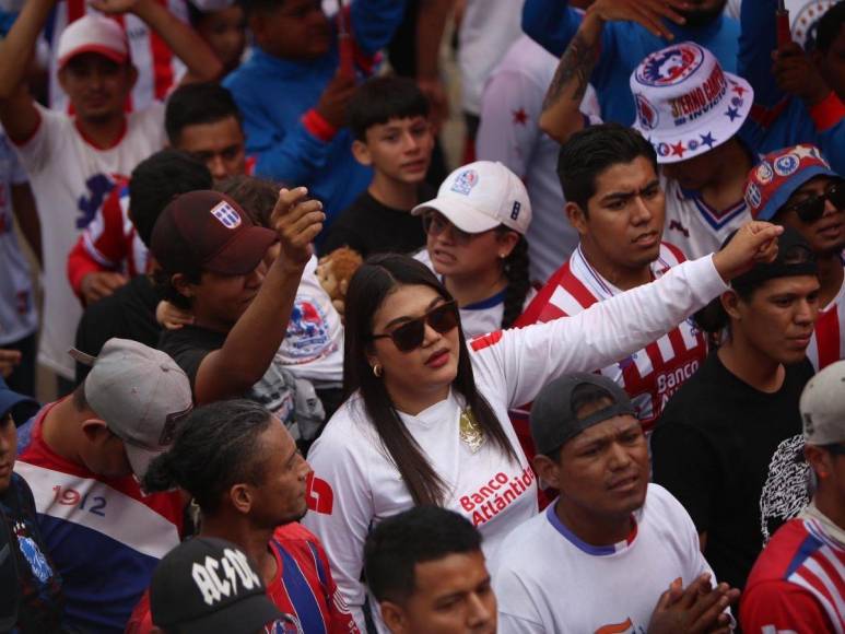 La gran llegada de la Ultra Fiel al primer partido de Olimpia en el Clausura 2024