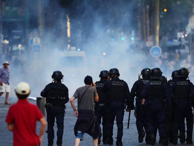 Violencia en Francia: disturbios, jóvenes detenidos y despliegue policial por quinto día consecutivo