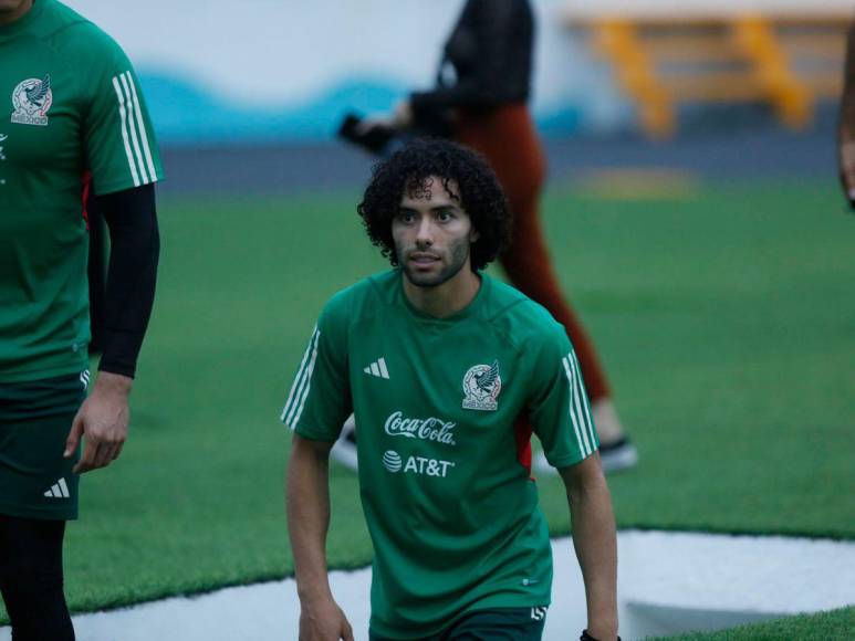 México alista las armas y conoce el Estadio Chelato Uclés de Honduras