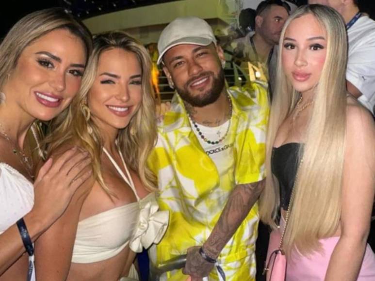 Así fue la fiesta de Neymar en su crucero: Lindas chicas y descontrol