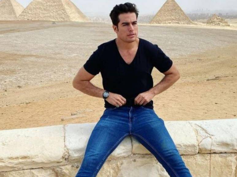 Así es Danilo Carrera, el actor expulsado de Egipto por coquetear con la hija de un jeque