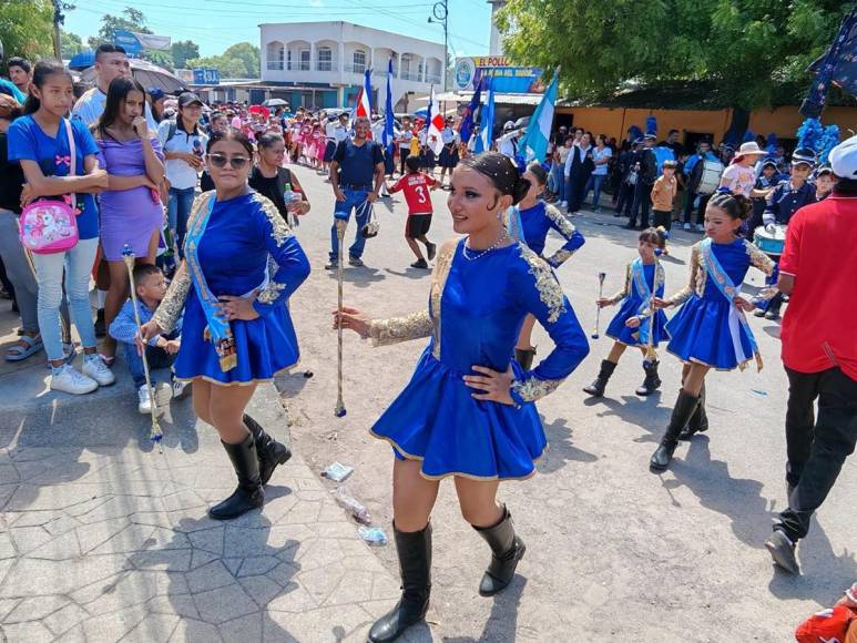 Niños de Marcovia, Choluteca, celebran Independencia Patria