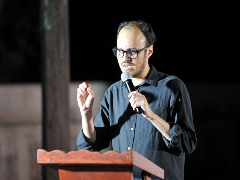 Así fue el inicio del Festival de Los Confines, un tributo a la poesía