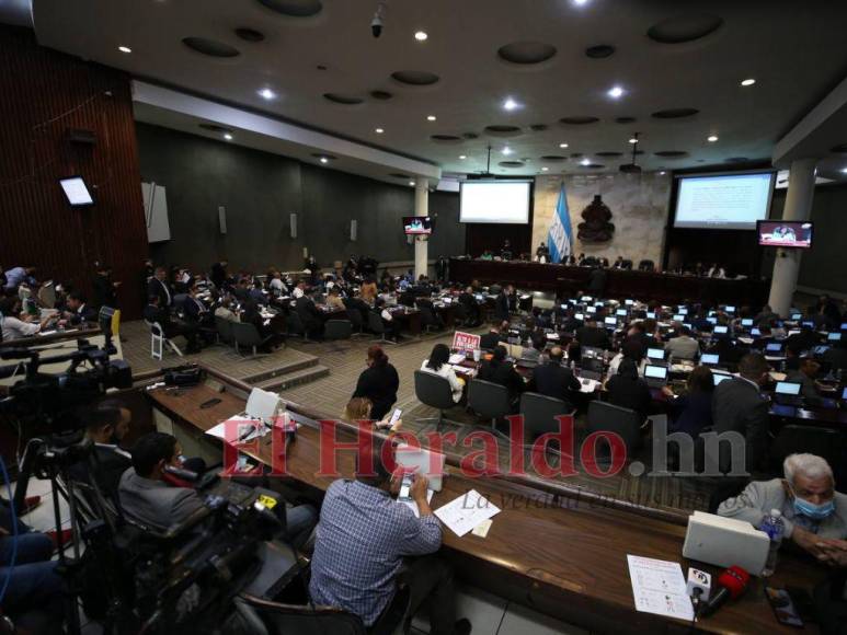 ¿Por qué Xiomara Castro está obligada a conformar el CNDS con ley vigente?