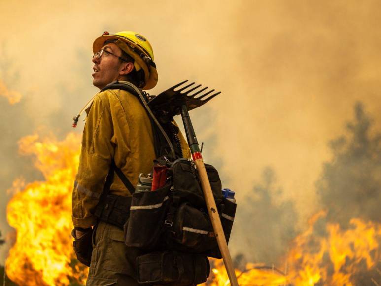 Imágenes del incendio catastrófico que arrasa el norte de California, EUA