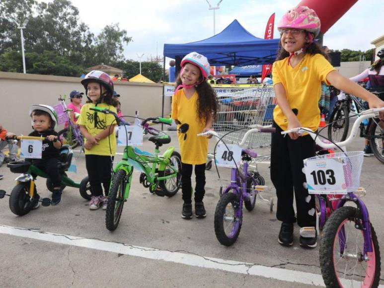 ¡Vamos, pedaleen!: Así arrancó la Vuelta Ciclística Infantil 2023