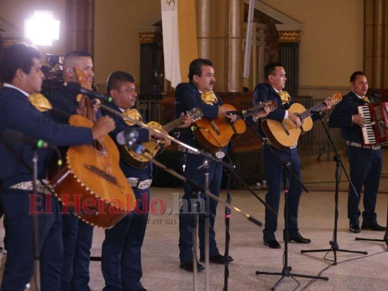 Con fe y devoción: así se desarrolló la alborada del 275 aniversario de La Morenita