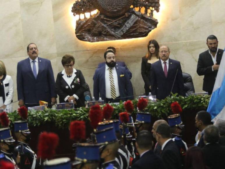 Ausencia del Partido Nacional, Argueta y Xiomara, marcaron instalación de la segunda legislatura