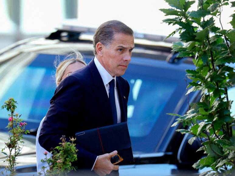 Hunter Biden acude a juicio por posesión ilegal de armas