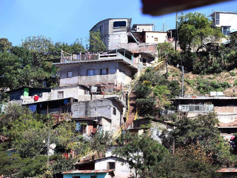 Casas humildes y callejones solitarios: Así es la Villa Nueva, la colonia más peligrosa de la capital